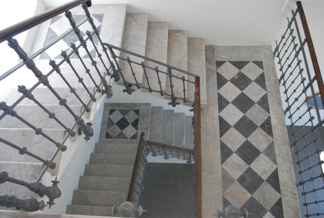 Palazzo Del Cavaliere Bed & Breakfast Галиполи Екстериор снимка