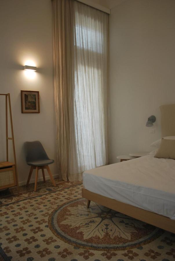 Palazzo Del Cavaliere Bed & Breakfast Галиполи Екстериор снимка